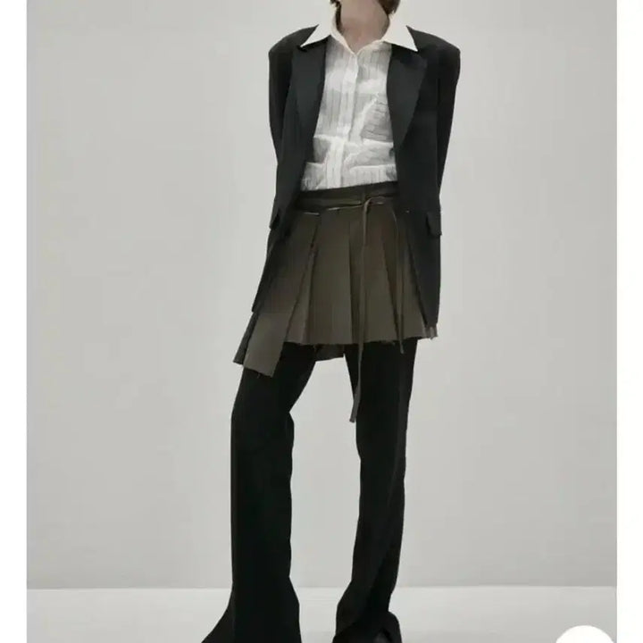 [BUNJANG] In Silence Pleated Wrap Skirt / 인사일런스 플리츠 랩 스커트 S