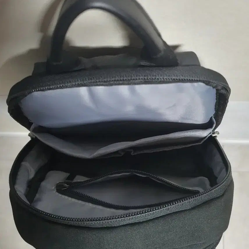 [BUNJANG] Mark Ryden Julius MR7056 Sling Bag / 마크라이든 미니 줄리어스 MR7056 크로스백, 슬링백