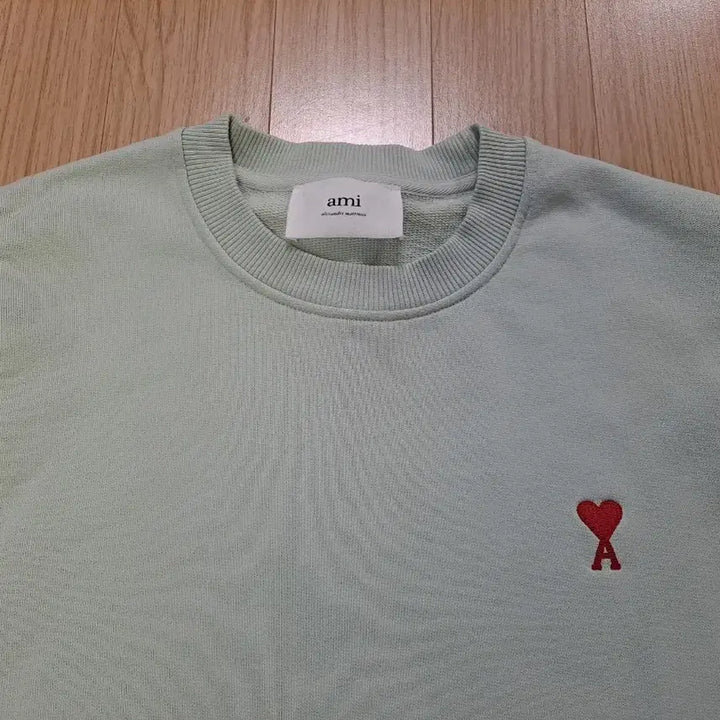 [BUNJANG] AMI Small Logo Sweatshirt / [S] 정품 AMI 스몰로고 맨투맨 (남녀공용)