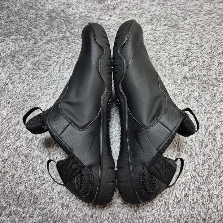 [BUNJANG] Nike Air Zoom Pulse Triple Black Sneakers / 나이키 에어 줌 펄스 트리플블랙 265