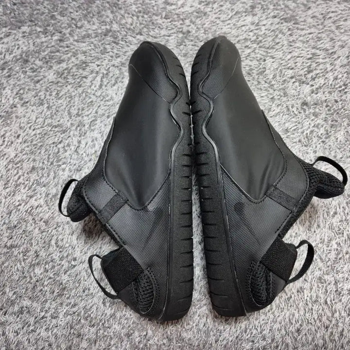 [BUNJANG] Nike Air Zoom Pulse Triple Black Sneakers / 나이키 에어 줌 펄스 트리플블랙 265