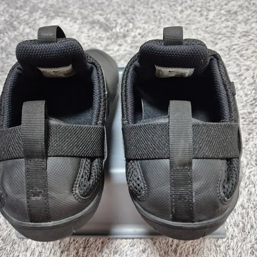 [BUNJANG] Nike Air Zoom Pulse Triple Black Sneakers / 나이키 에어 줌 펄스 트리플블랙 265