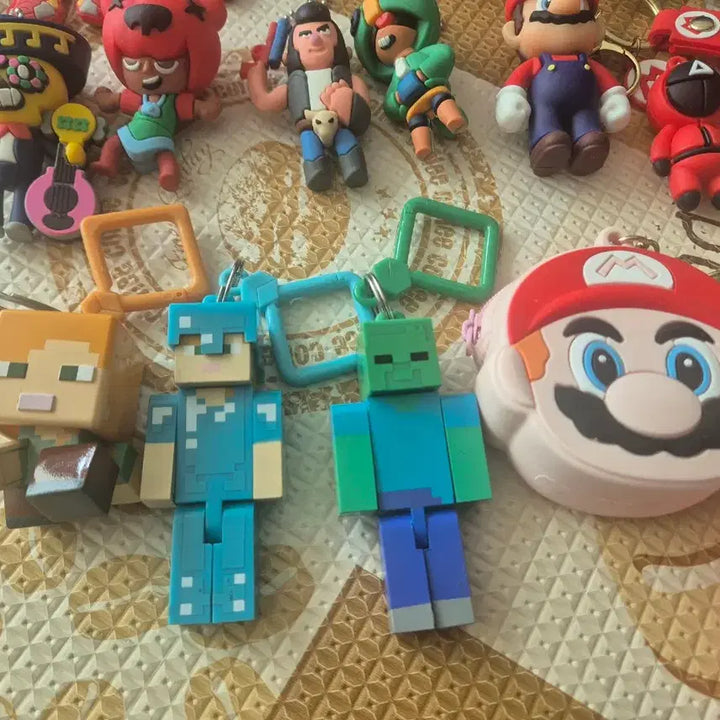 [BUNJANG] Various Character Keyrings and Gachapon Toys / 각종 키링 및 뽑기 장난감~ GS25 반값택포