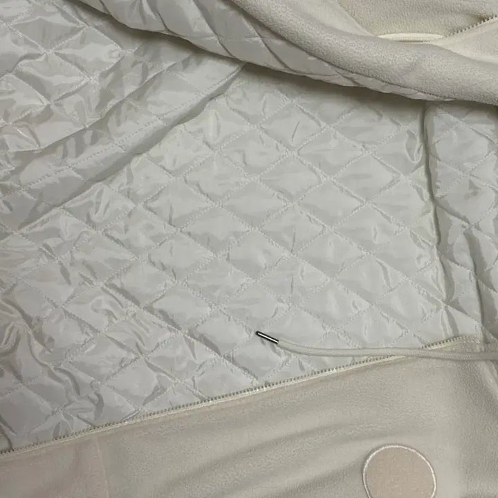 [BUNJANG] Fcmm Fleece Hooded Zip-up Ivory L / fcmm 후리스 후드집업 라지 L 아이보리