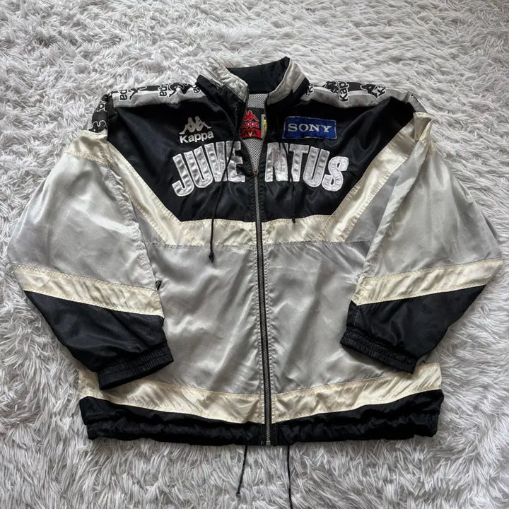 [BUNJANG] KAPPA Japan Vintage Nylon Windbreaker XL / KAPPA 일본빈티지 나일론 바람막이 카파 빈티지바람막이 XL 103