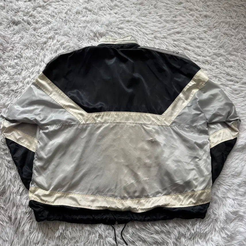 [BUNJANG] KAPPA Japan Vintage Nylon Windbreaker XL / KAPPA 일본빈티지 나일론 바람막이 카파 빈티지바람막이 XL 103