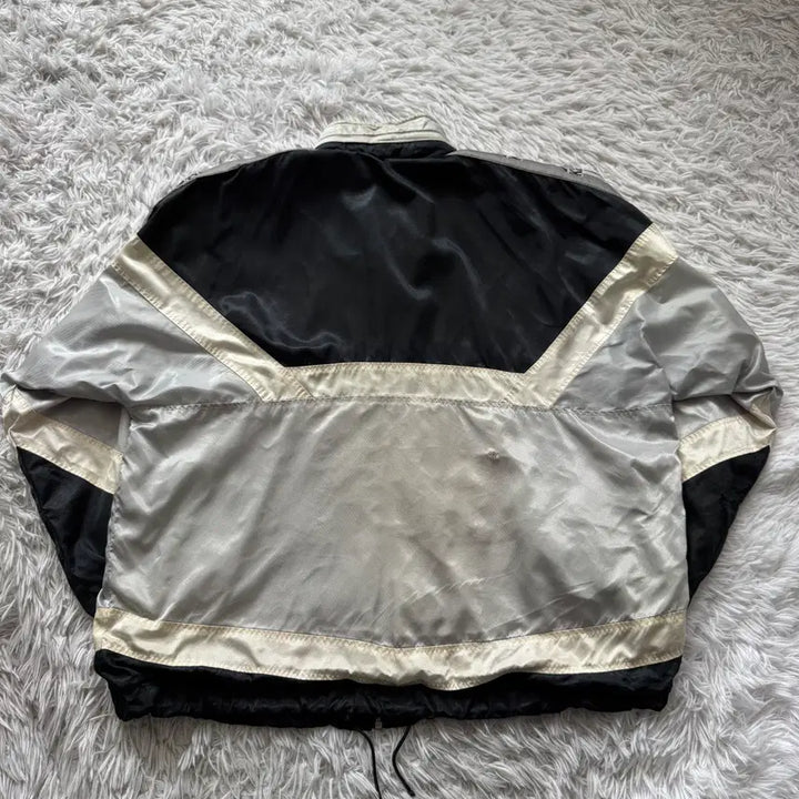 [BUNJANG] KAPPA Japan Vintage Nylon Windbreaker XL / KAPPA 일본빈티지 나일론 바람막이 카파 빈티지바람막이 XL 103