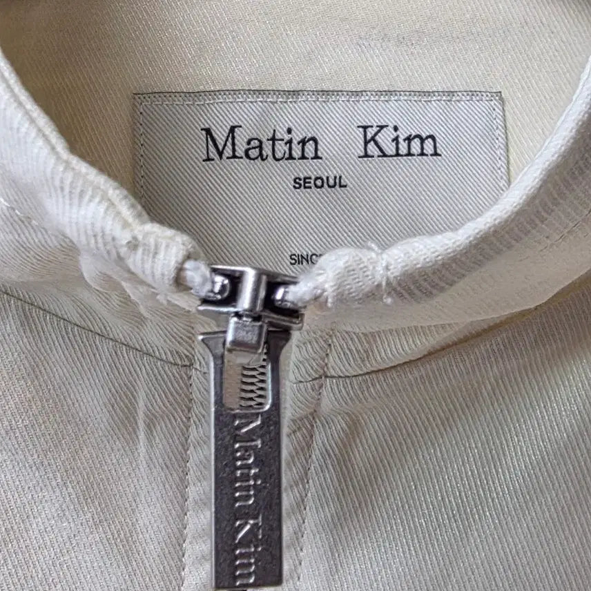 [BUNJANG] Matin Kim Logo Stitch Crop Jacket / 25 마뗑킴 백 로고 스티치 크롭 자켓