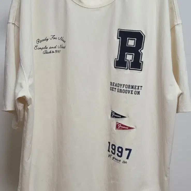[SOLD OUT] Ready:4 next 105사이즈 아이보리 티셔츠