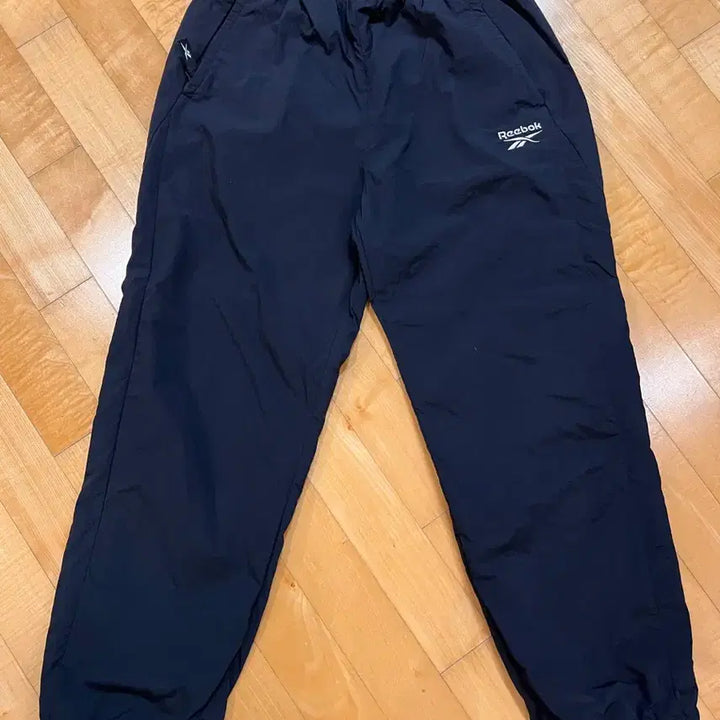 [BUNJANG] Reebok Track Pants / 리복 트랙팬츠