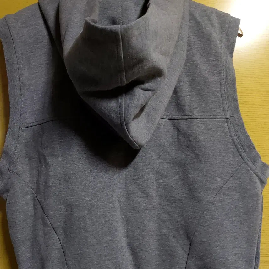 [BUNJANG] Nike Tech Fleece Relaxed Fit Hooded Vest / 나이키 테크팩 여성 후드 조끼 여유핏 M85