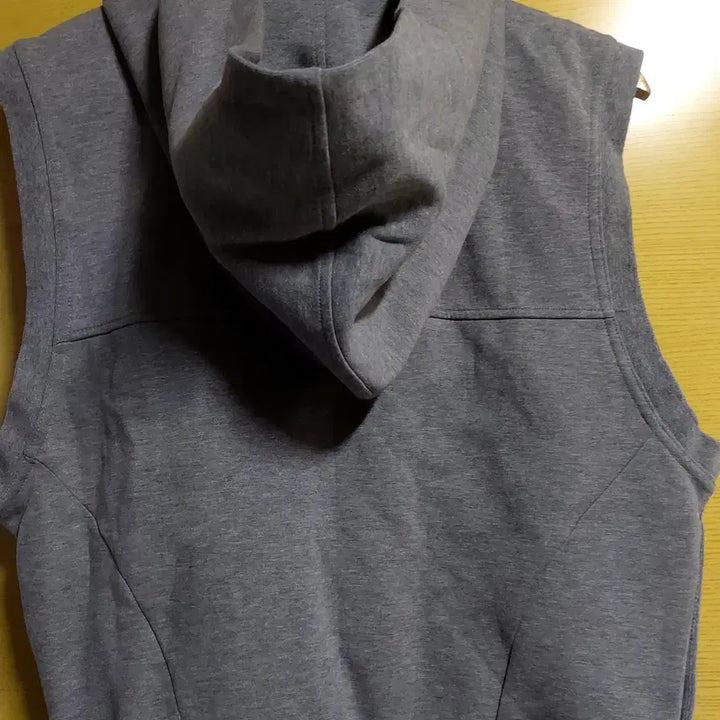 [BUNJANG] Nike Tech Fleece Relaxed Fit Hooded Vest / 나이키 테크팩 여성 후드 조끼 여유핏 M85