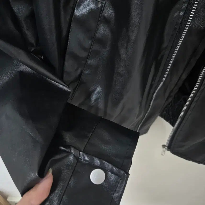 [BUNJANG] Black Faux Leather Jacket / 블랙 레더 가죽 자켓 점퍼