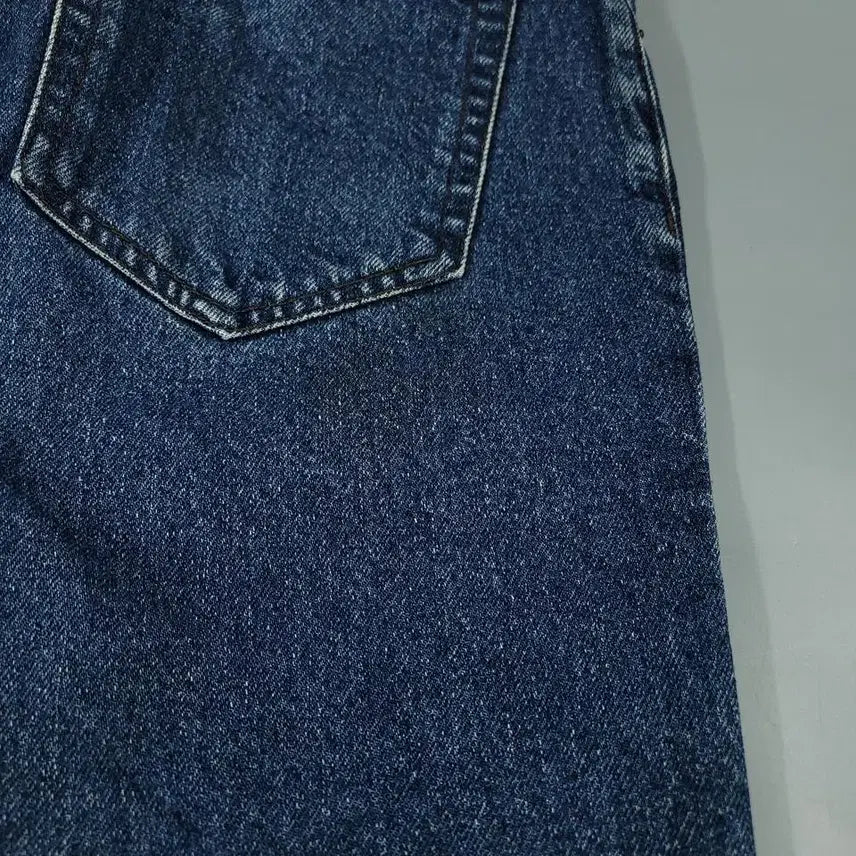 [BUNJANG] Calvin Klein Jeans Denim Jeans / 캘빈클라인 진스 진청워싱 로고 레더탭 이지핏 청바지 데님팬츠 MADE I