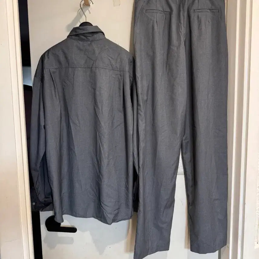 [BUNJANG] The Frankie Shop Oversized Gray Shirt and Slacks Set / the frankie shop 더프랭키샵 셔츠 슬랙스 세트