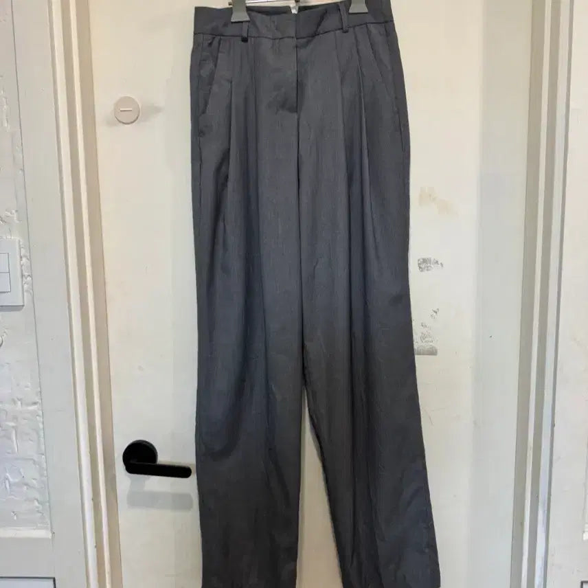 [BUNJANG] The Frankie Shop Oversized Gray Shirt and Slacks Set / the frankie shop 더프랭키샵 셔츠 슬랙스 세트