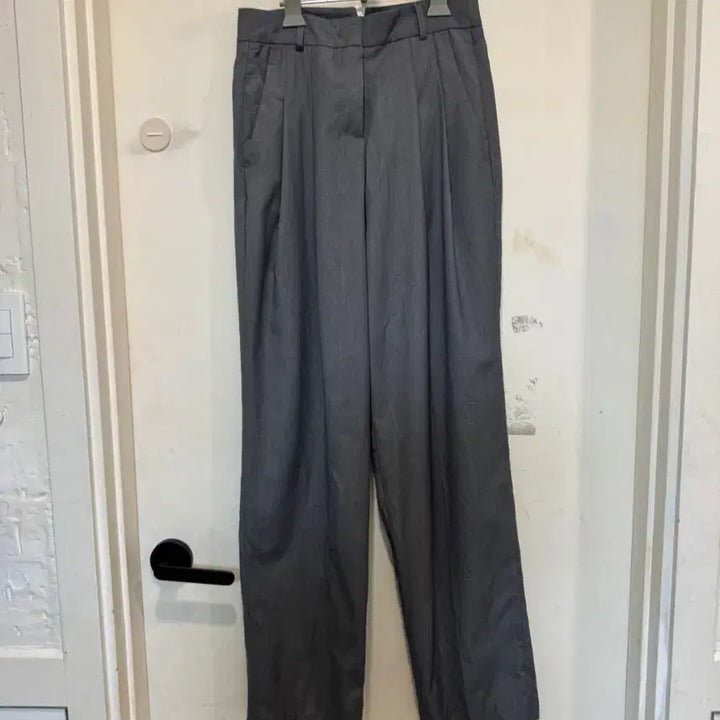 [BUNJANG] The Frankie Shop Oversized Gray Shirt and Slacks Set / the frankie shop 더프랭키샵 셔츠 슬랙스 세트