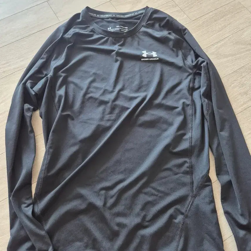 [SOLD OUT] 언더아머 각종 의류팔아요