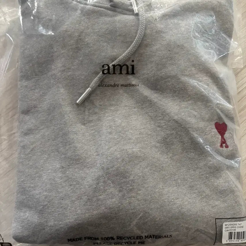 [BUNJANG] AMI Paris Small Heart Logo Hoodie Grey M / 아미 스몰 하트 로고 후드티 그레이 M 판매