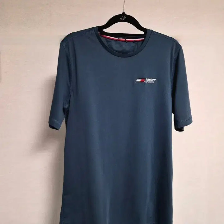 [BUNJANG] Tommy Hilfiger Short Sleeve T-shirt Blue M / 타미힐피거 반팔 티셔츠 블루 M