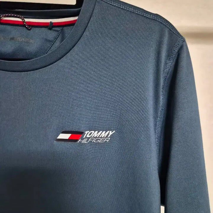[BUNJANG] Tommy Hilfiger Short Sleeve T-shirt Blue M / 타미힐피거 반팔 티셔츠 블루 M