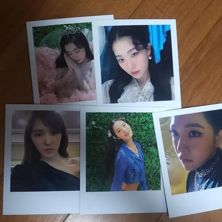 [BUNJANG] Red Velvet Feel My Rhythm Polaroid Set / [판매] 레드벨벳 필마리 폴라 5장 세트