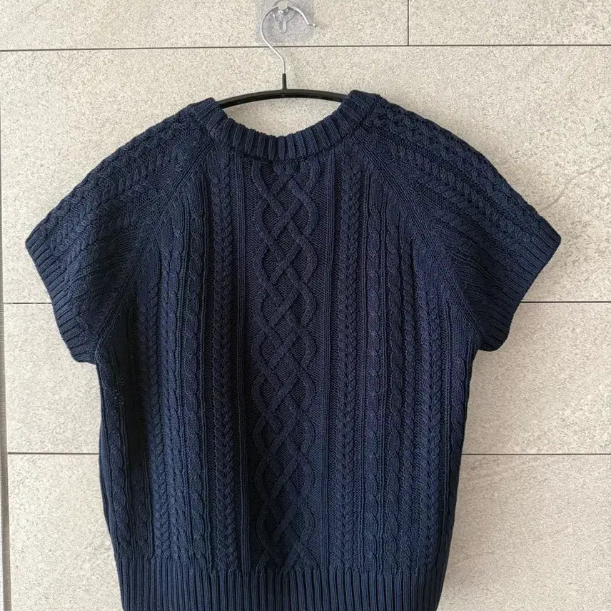 [BUNJANG] Sie Cable Knit Navy / 시에 아인 케이블 니트 네이비