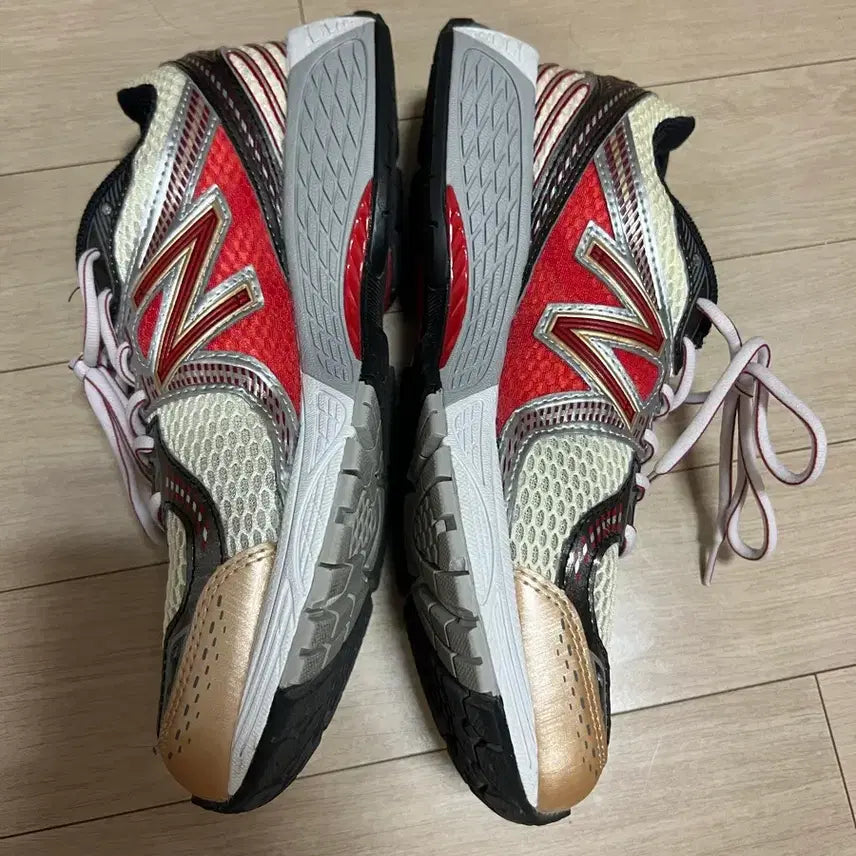 [BUNJANG] New Balance Aimé Leon Dore 860v2 Sneakers / 뉴발란스 에메레온도르 860v2 에임레온도르