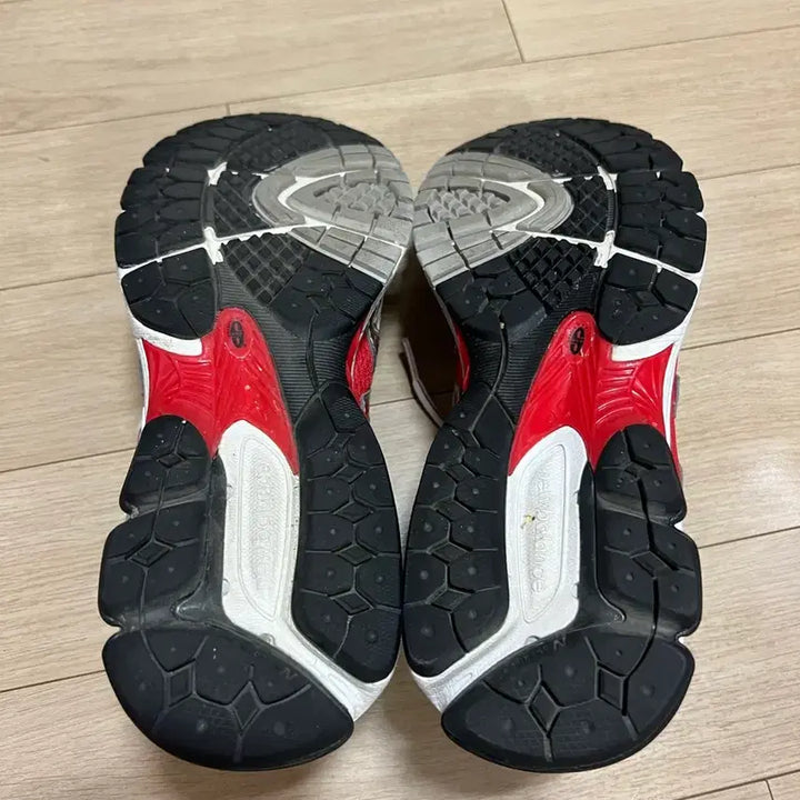 [BUNJANG] New Balance Aimé Leon Dore 860v2 Sneakers / 뉴발란스 에메레온도르 860v2 에임레온도르