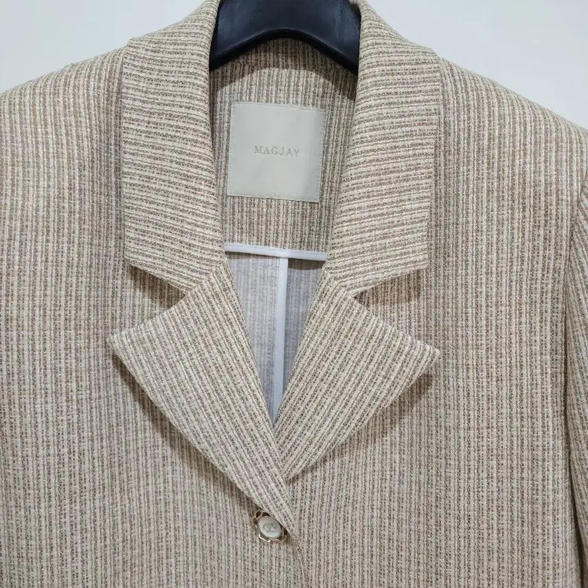 [SOLD OUT] MAGJAY 트위드 칠부 자켓