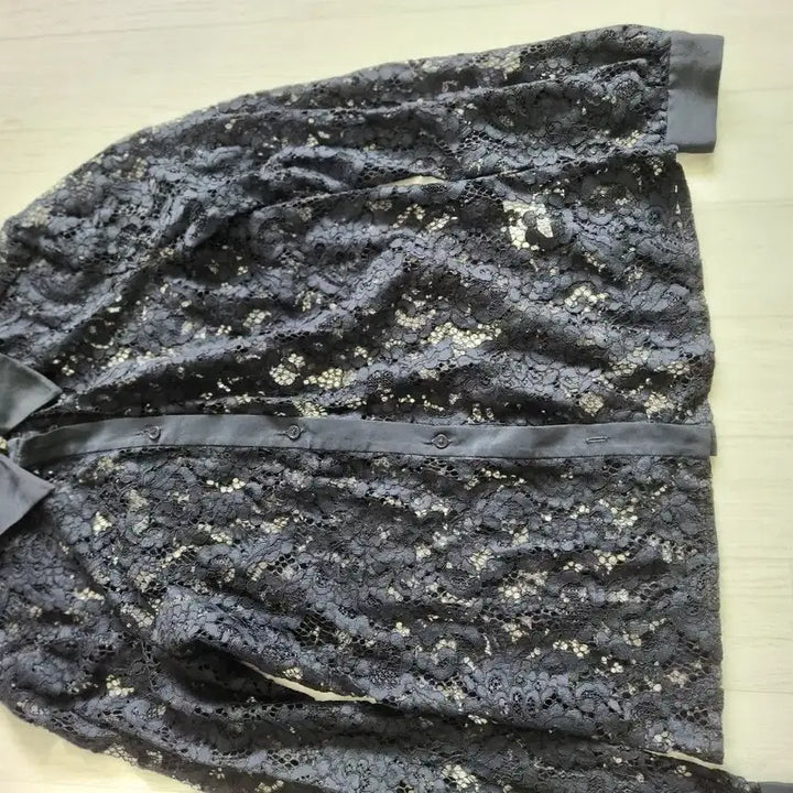 [BUNJANG] Claudie Pierlot Lace Blouse / 새상품 끌로디피에로  블라우스