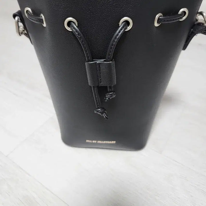 [BUNJANG] JILLSTUART NEWYORK Black Bucket Bag / 질바이질스튜어트 블랙 버킷백