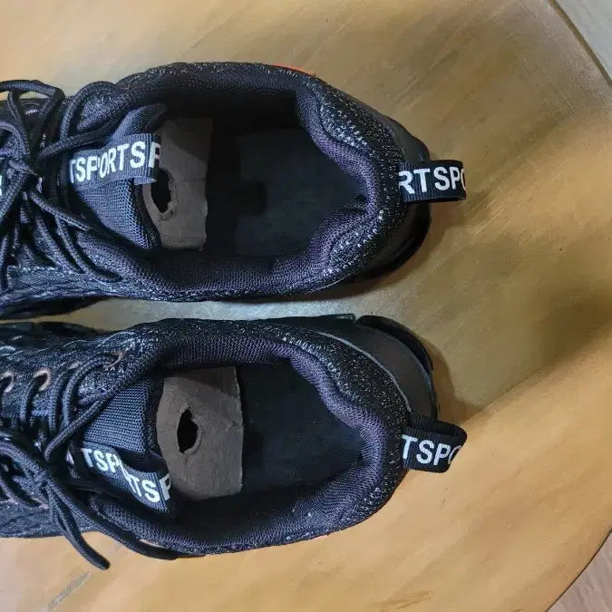 [BUNJANG] Black Mesh Sport Sneakers (Size 265) / 블랙 스포츠 운동화 메쉬 소재(265)