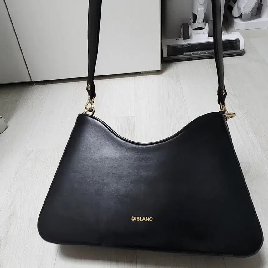 [BUNJANG] D.Blanc Black Shoulder Bag / 디블랑 블랙 숄더백 가방