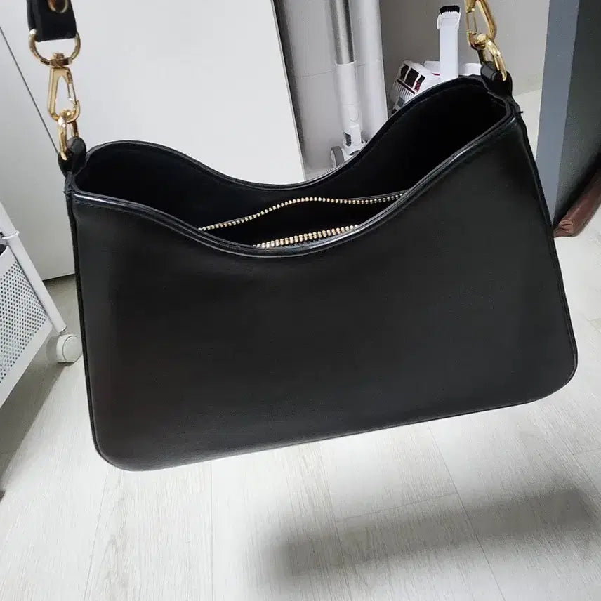 [BUNJANG] D.Blanc Black Shoulder Bag / 디블랑 블랙 숄더백 가방