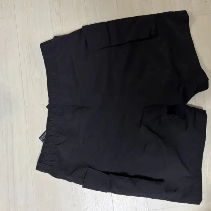 [BUNJANG] Uniqlo U Line Parachute Cargo Pants / 유니클로 u라인 파라슈트 카고팬츠