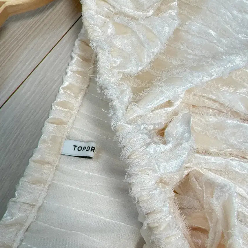 [BUNJANG] Top Dressing Blouse / 탑드레싱 블라우스