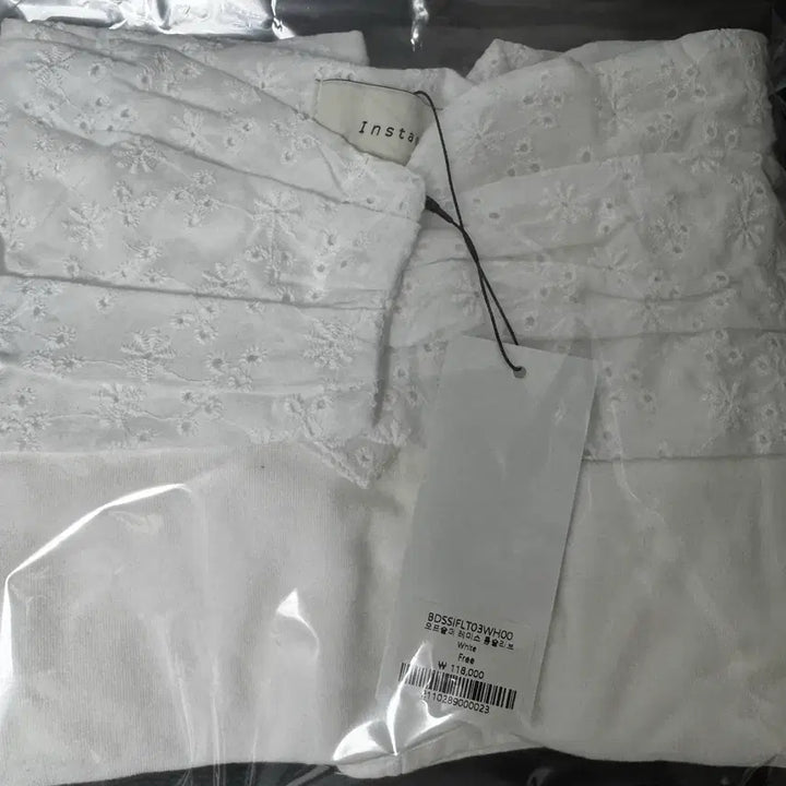 [BUNJANG] InstantFunk Off-Shoulder Lace Long Sleeve White Top / (새상품)인스턴트펑크 오프숄더 레이스 롱슬리브 화이트