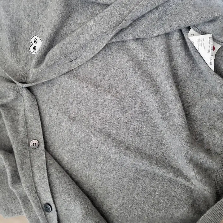 [SOLD OUT] 꼼데가르송 PLAY 회색 가디건 XL