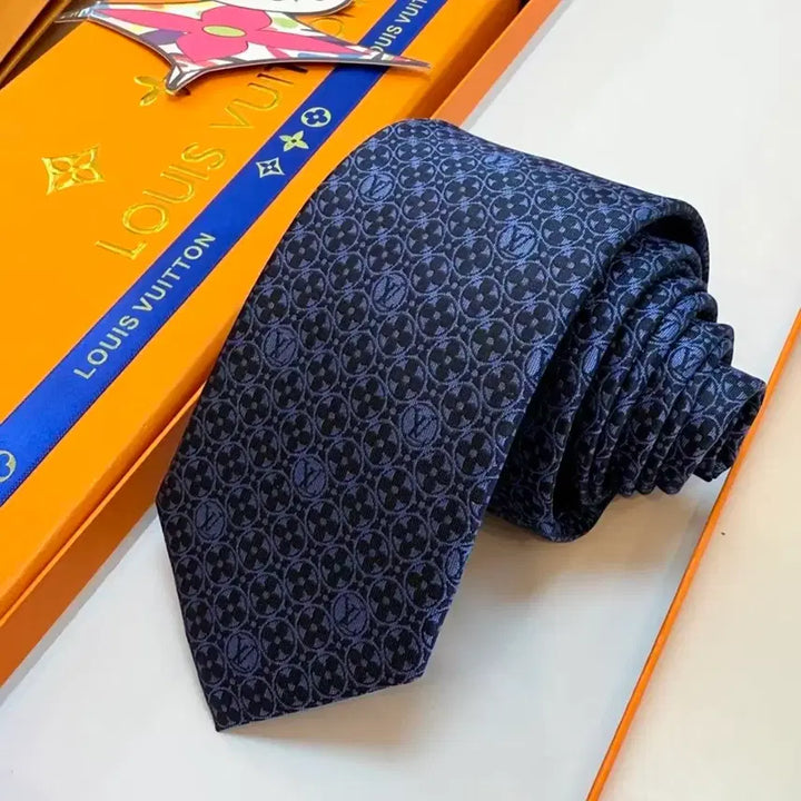 [SOLD OUT] 루이비통 네이비 로고 패턴 넥타이