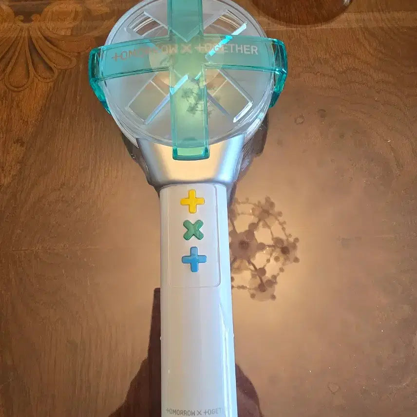 [BUNJANG] TXT Official Light Stick and Member Photocards (10) / 투모로우바이투게더 TXT 공식 응원봉과 멤버별포카 10장