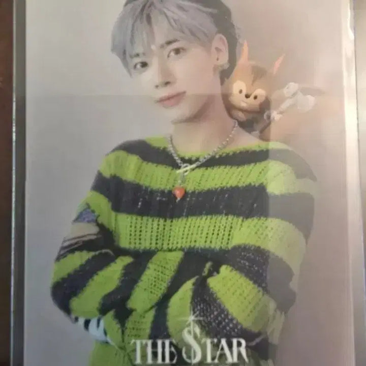 [BUNJANG] TXT Official Light Stick and Member Photocards (10) / 투모로우바이투게더 TXT 공식 응원봉과 멤버별포카 10장