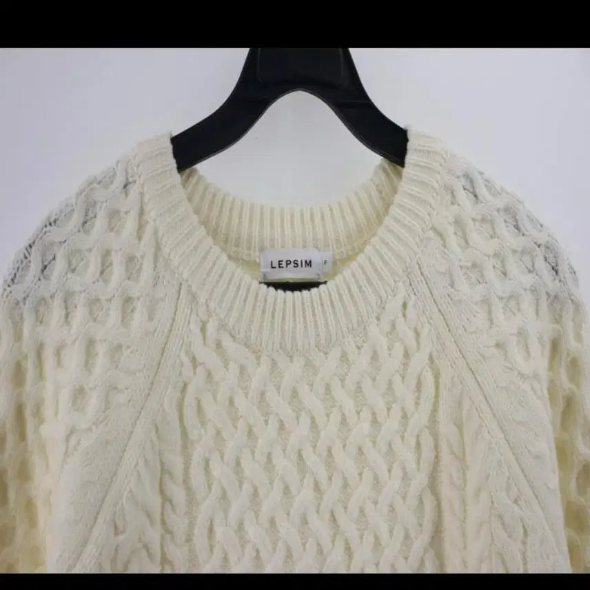 [BUNJANG] LEPSIM Ivory Cable Knit Sweater / LEPSIM 아이보리 꽈배기 빈티지 레글런 니트