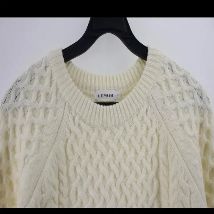 [BUNJANG] LEPSIM Ivory Cable Knit Sweater / LEPSIM 아이보리 꽈배기 빈티지 레글런 니트