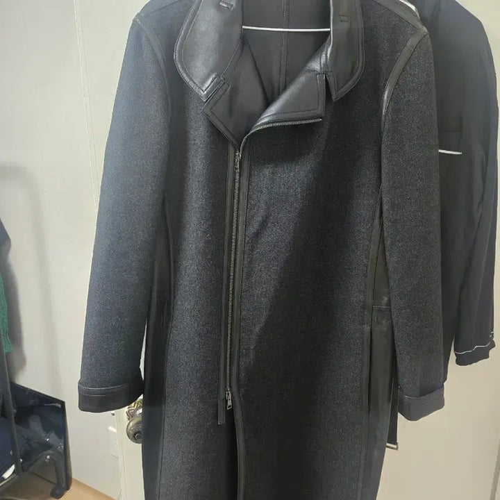[SOLD OUT] [희귀/정품] 구찌 14FW 런웨이 피스 울-레더 하이브리드 바이커코트