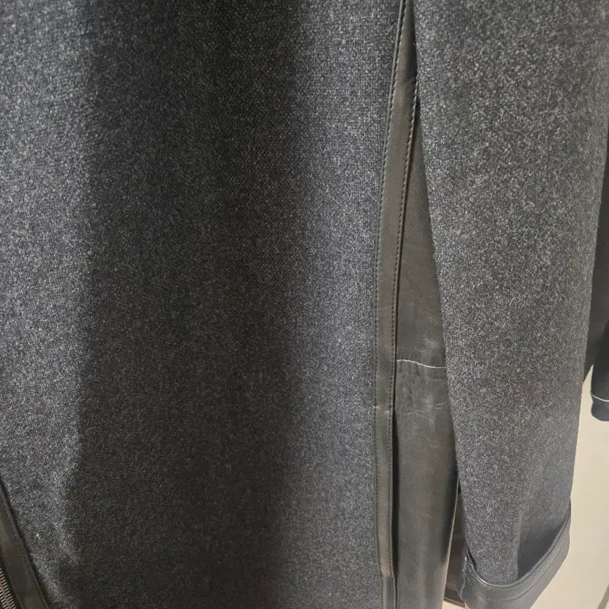 [SOLD OUT] [희귀/정품] 구찌 14FW 런웨이 피스 울-레더 하이브리드 바이커코트