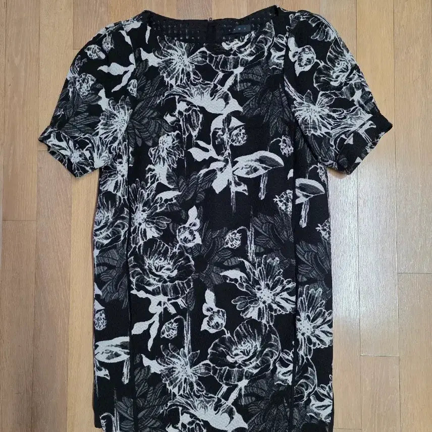 [BUNJANG] NAMU Floral Pattern Dress / NAMU 플라워 패턴 원피스 85 92 160