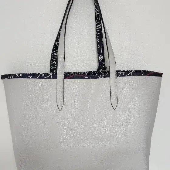 [BUNJANG] Lacoste Anna Reversible Shopper Tote Bag / 라코스테 안나  쇼퍼백  리버시블 숄더