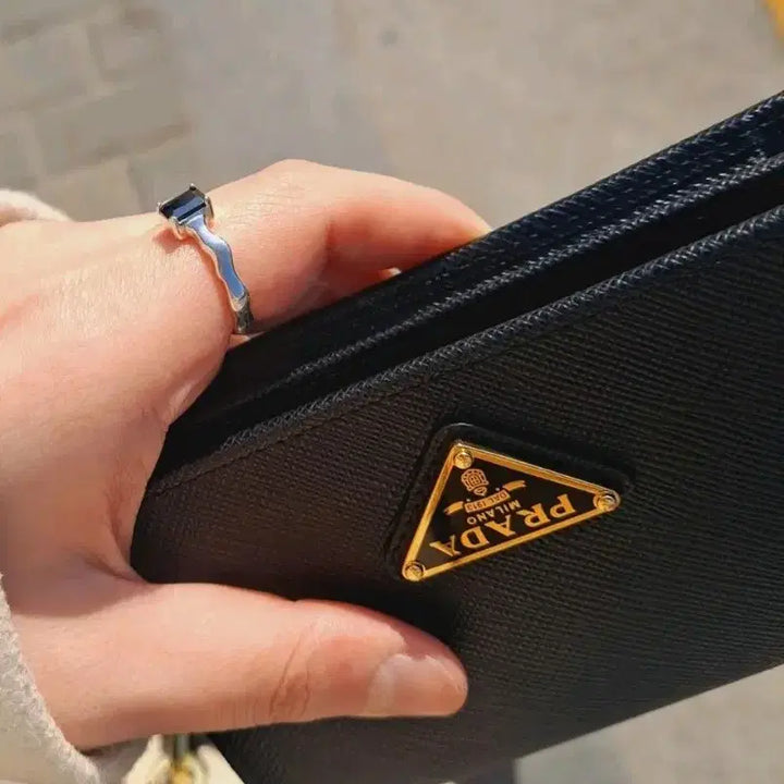 [BUNJANG] Prada Saffiano Triangle Bifold Wallet / 프라다 사피아노 트라이앵글 반지갑