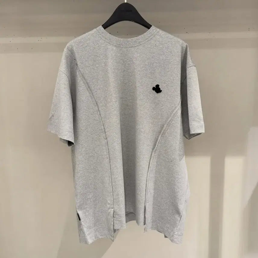[BUNJANG] Songzio Disney Collaboration Mickey &amp; Oswald T-shirt / 26SS 송지오 디즈니 콜라보 46